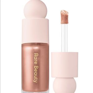 New Rare Beauty liquid highlight ‘transcend’